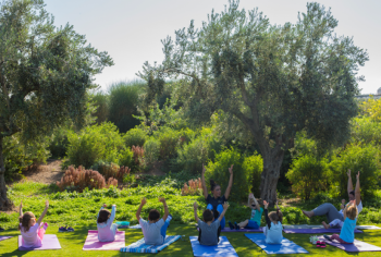 Family Yoga στο Πάρκο Κέντρου Πολιτισμού Σταύρος Νιάρχος στην Αθήνα