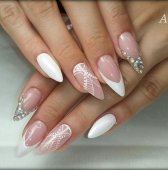 Дизайн ногтей "Athens Nails" в Афинах